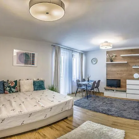 Art Homes شقة