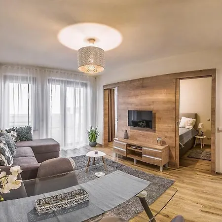 Art Homes Apartment *
