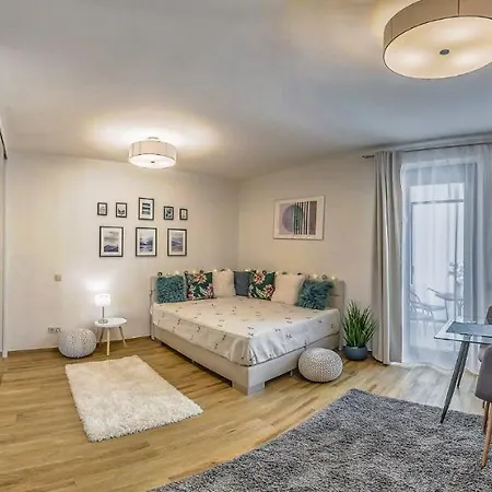 Art Homes Apartment *